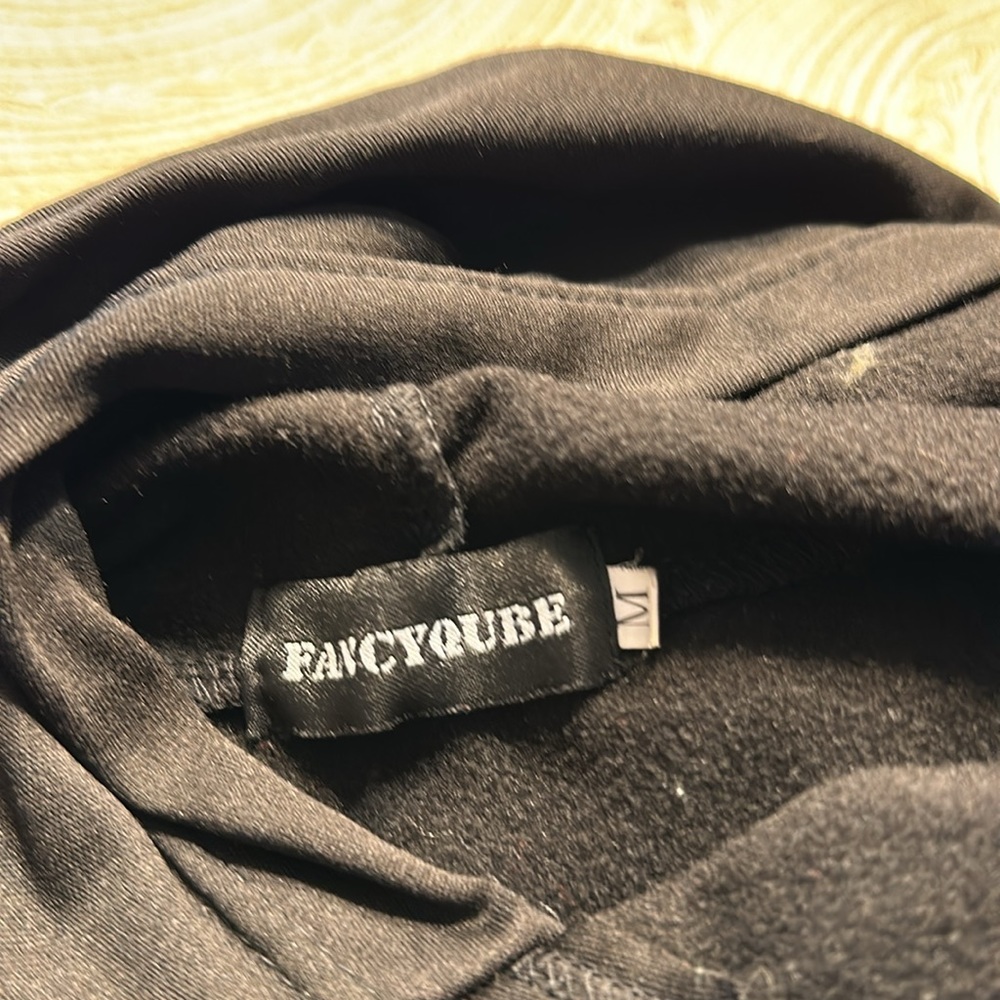 FAKE LOVE CAT EARS HOOD CROP TOP - Picture 7 of 7
